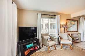 Harbor Island Condo With Deck - Steps to Beach!
