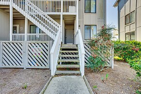 Harbor Island Condo With Deck - Steps to Beach!