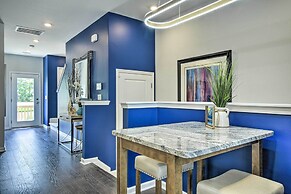 Sleek Durham Townhome Near Dtwn w/ Balcony!