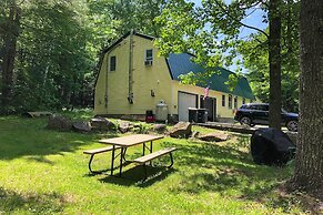 Secluded Home w/ Fire Pit, 8 Mi to Cannon Mountain