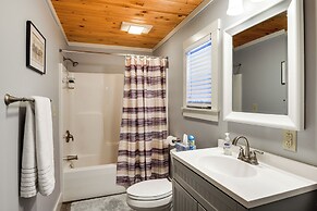 Secluded Home w/ Fire Pit, 8 Mi to Cannon Mountain