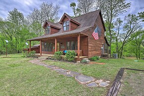 Updated Cabin on White River by Boat Landing!