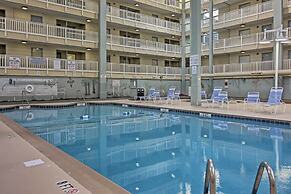 Resort Perks: HH Island Condo w/ Beach Access!