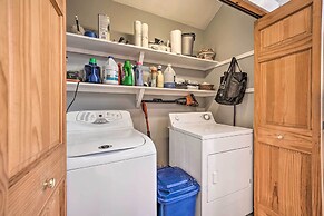 Spacious Family Escape: Walk to Lake Michigan!