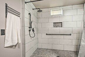 Modern Central Apartment w/ BBQ Patio & Yard!