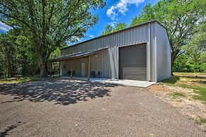 Secluded Home w/ Gas Grill, 3 Mi to Boating!