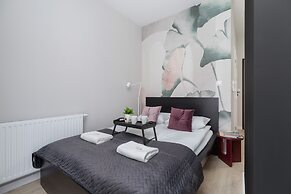 Casa Feliz Zabłocie Studio by Renters