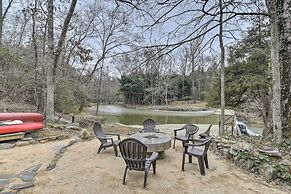 Warm + Peaceful Home w/ Fire Pit on Haw River