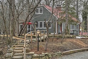 Warm + Peaceful Home w/ Fire Pit on Haw River