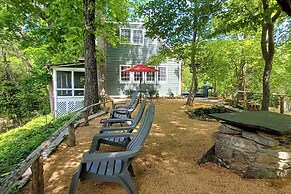 Warm + Peaceful Home w/ Fire Pit on Haw River