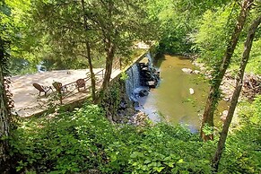 Warm + Peaceful Home w/ Fire Pit on Haw River