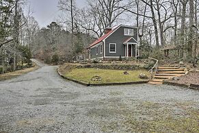 Warm + Peaceful Home w/ Fire Pit on Haw River