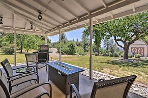 Historic Mariposa Stagecoach Stop w/ Gas Fire Pit!
