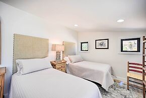 Walk to Town - Castle Rock Cottage!