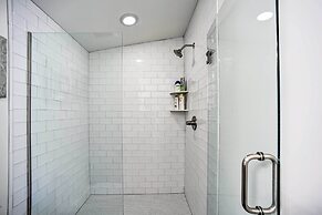 Walk to Town - Castle Rock Cottage!