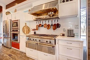 Stylish + Serene West Friendship Hidden Gem!