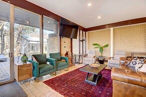 Stylish + Serene West Friendship Hidden Gem!