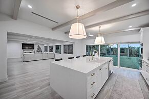 Lakefront House: Hot Tub & Golf Course Views!