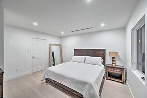 Lakefront House: Hot Tub & Golf Course Views!