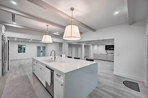 Lakefront House: Hot Tub & Golf Course Views!