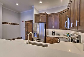 Slopeside Solitude Condo - Walk to Ski Lifts!