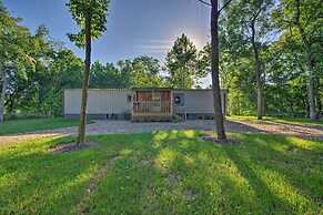 Unique Creekside Escape - Enjoy On-site Goats!