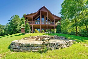 Beautiful Smoky Mountain Chalet With Game Room!