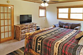 Beautiful Smoky Mountain Chalet With Game Room!