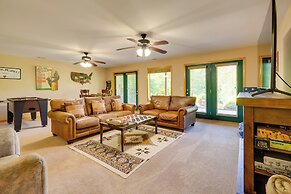 Beautiful Smoky Mountain Chalet With Game Room!