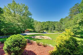 Beautiful Smoky Mountain Chalet With Game Room!