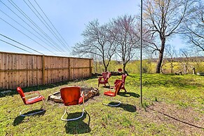 Creekfront Yellville Manor w/ Parlors & Fire Pit!