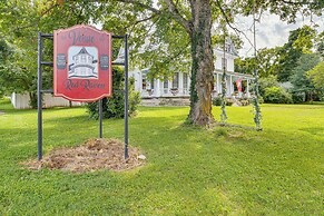 Creekfront Yellville Manor w/ Parlors & Fire Pit!
