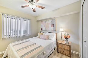 Brigantine Condo w/ Beach Access & Pool Views