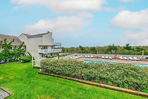 Brigantine Condo w/ Beach Access & Pool Views