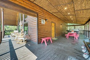 Penny Lane Lodge: Rustic Luxury < 6 Miles to Lake