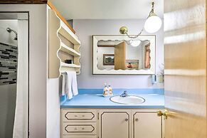 Flathead Lake Waterfront Cabin w/ Dock & Kayaks