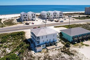 Walk to Beach: 'sayler's View' on Perdido Key!
