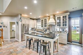 Steps From Gulf: Freeport Home w/ Water Views