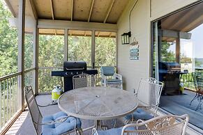 Hot Tub & Deck: Margaritaville Resort Retreat!