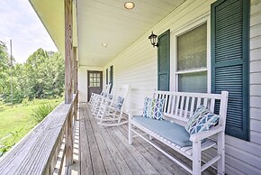 Quiet Rockbridge Cottage ~ 4 Mi to Hocking Hills!