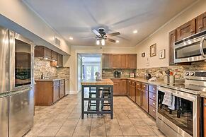 Quiet Rockbridge Cottage ~ 4 Mi to Hocking Hills!