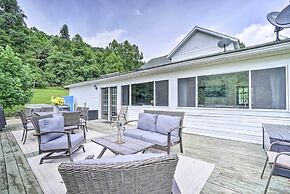 Quiet Rockbridge Cottage ~ 4 Mi to Hocking Hills!