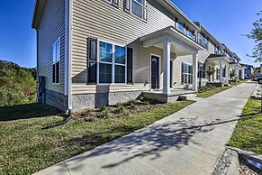 Ideally Located & Elegant Condo w/ Balcony!