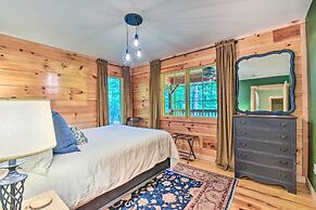 Chauga River Cabin: Pets Welcome!