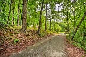Chauga River Cabin: Pets Welcome!