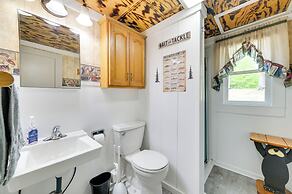 Waterfront Paradise Lake Cottage w/ Private Dock!