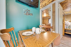 Waterfront Paradise Lake Cottage w/ Private Dock!