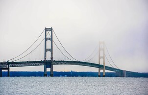 Waterfront Paradise Lake Cottage w/ Private Dock!