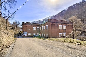 Unique 'old Schoolhouse ATV Retreat' in WV!