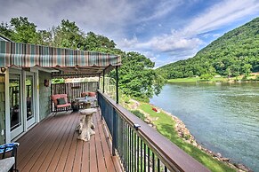 Cozy Cabin on Tenn River - 10 Mi to Chattanooga!